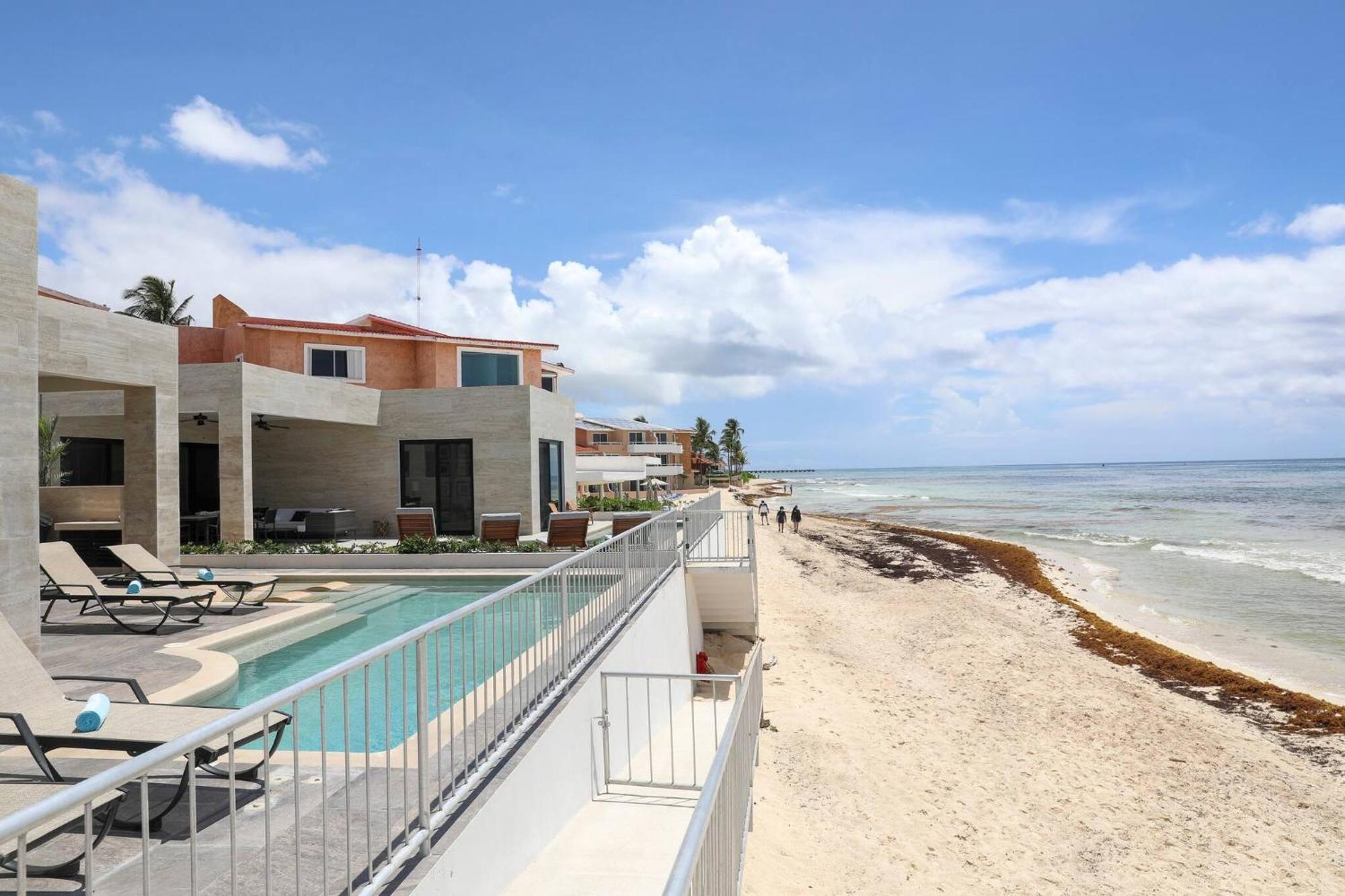 Seaside 4 Beds, Private Pool, Amazing Views Villa